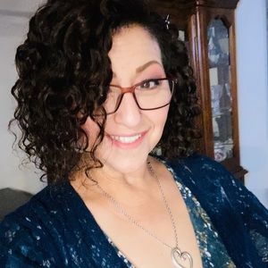 Meet your Posher, Annette